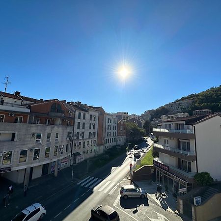 Beatrix Lux Hotel Budva Exterior foto