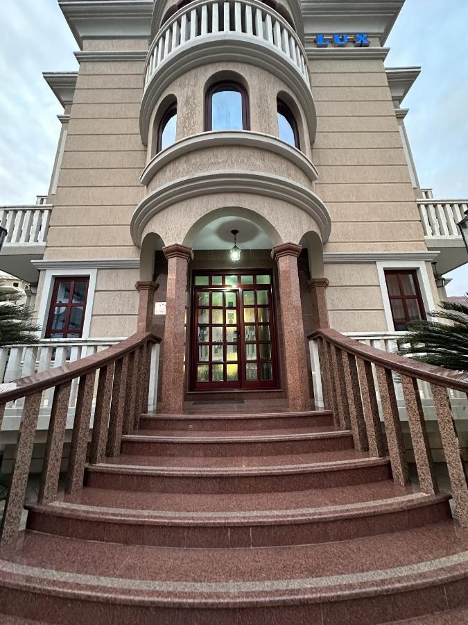 Beatrix Lux Hotel Budva Exterior foto