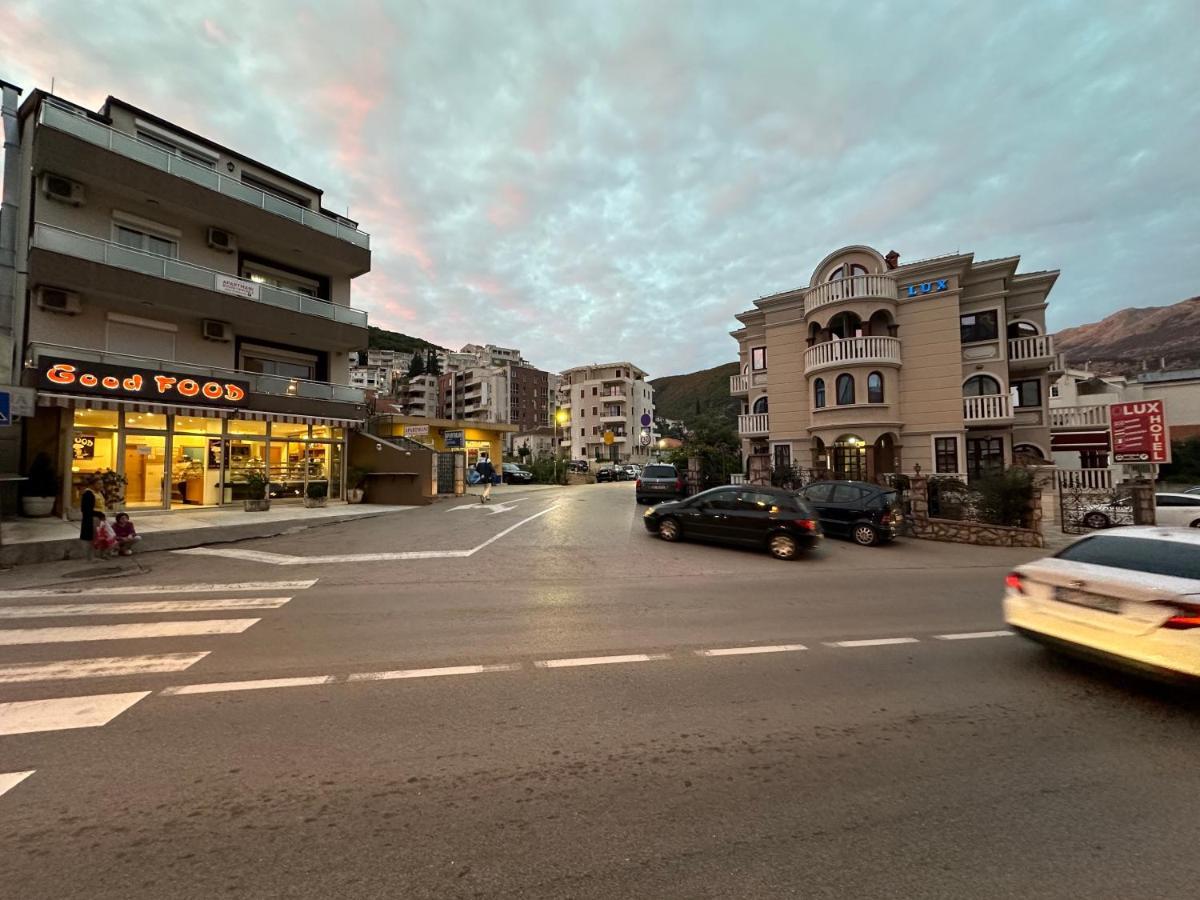 Beatrix Lux Hotel Budva Exterior foto