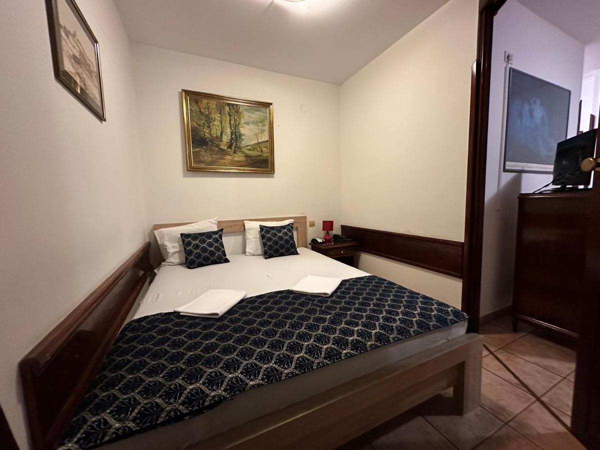Beatrix Lux Hotel Budva Exterior foto