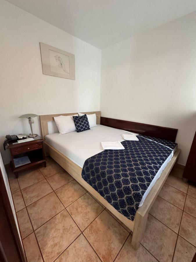 Beatrix Lux Hotel Budva Exterior foto